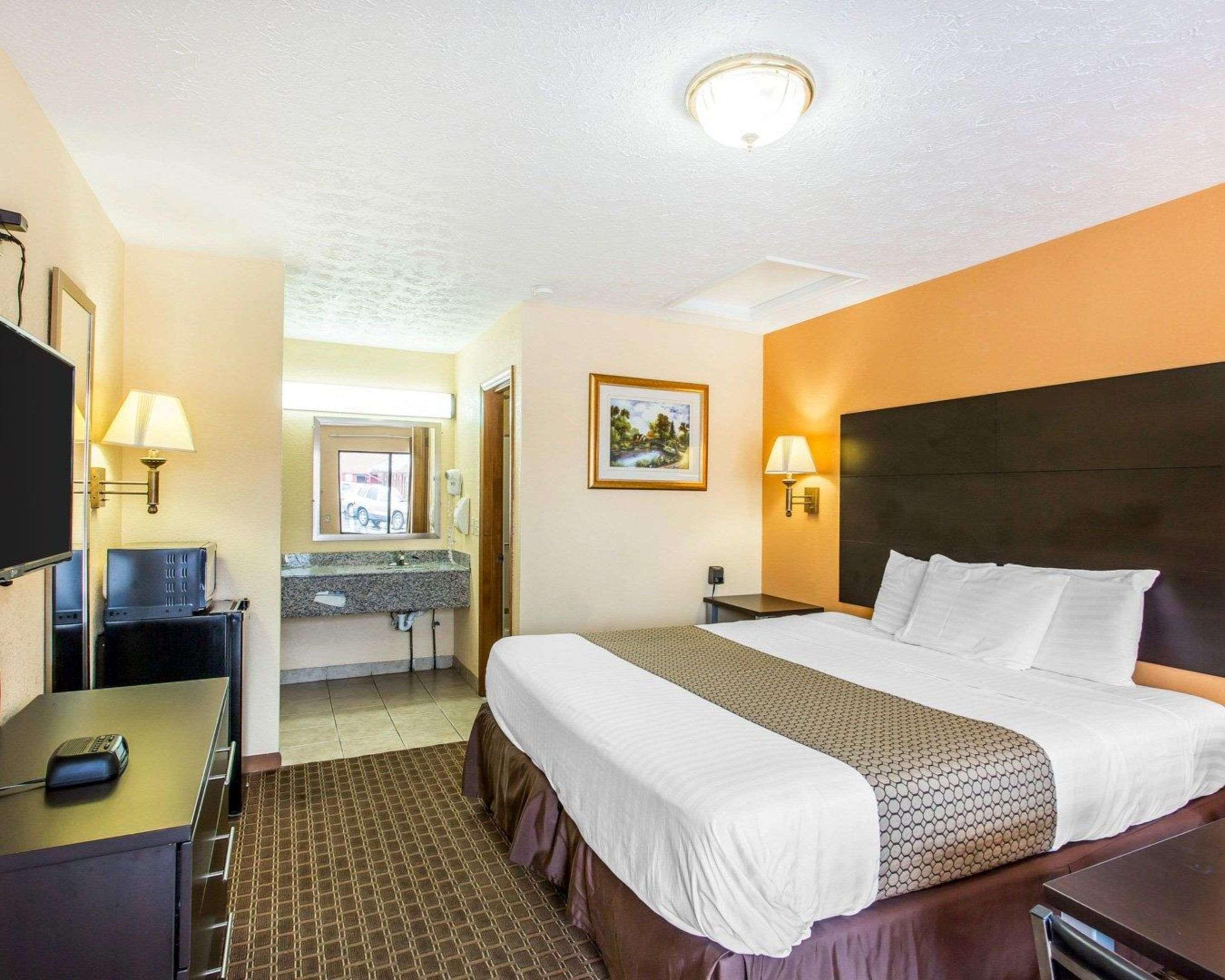 Econo Lodge Nashville North - Opryland Екстер'єр фото