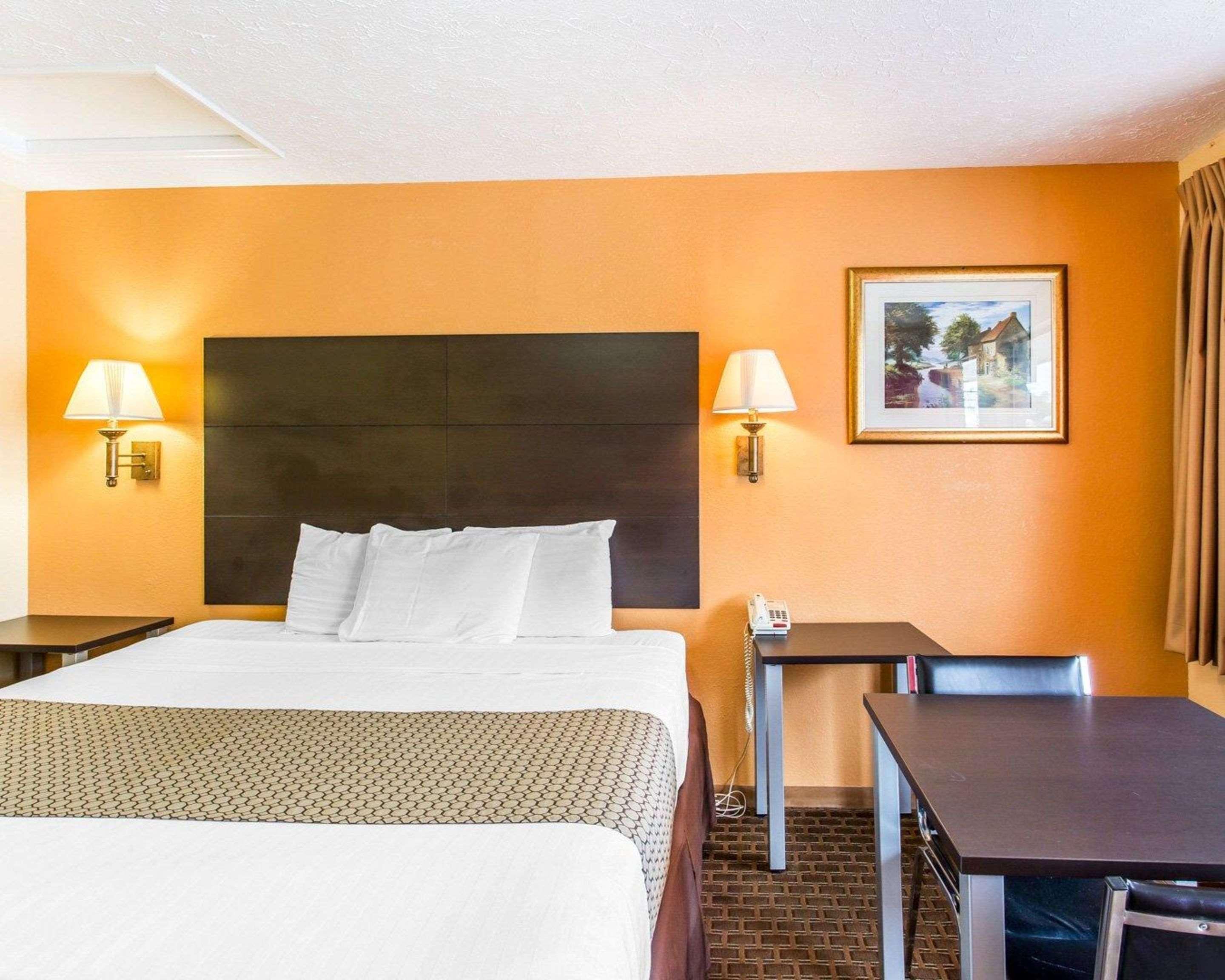 Econo Lodge Nashville North - Opryland Екстер'єр фото