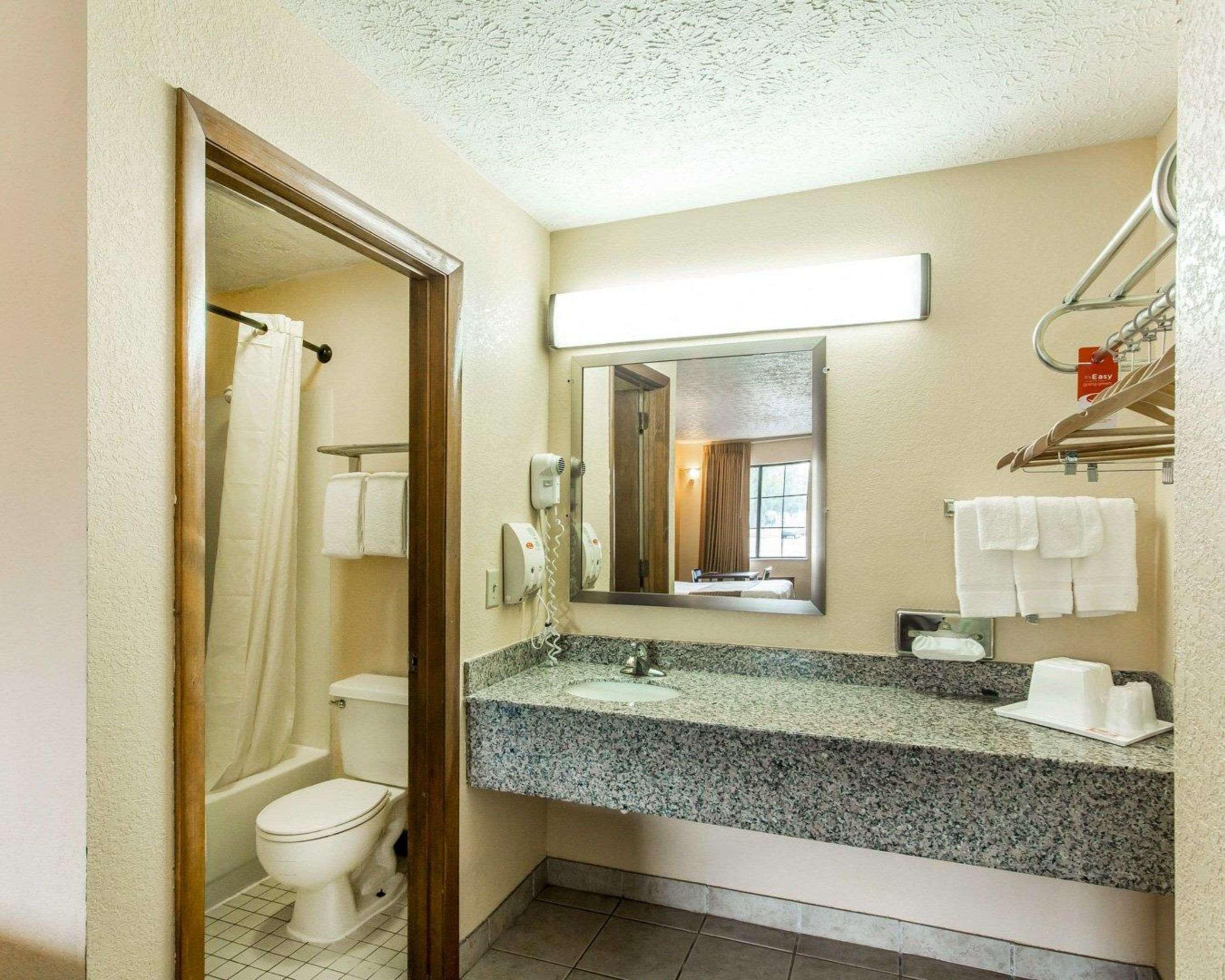 Econo Lodge Nashville North - Opryland Екстер'єр фото
