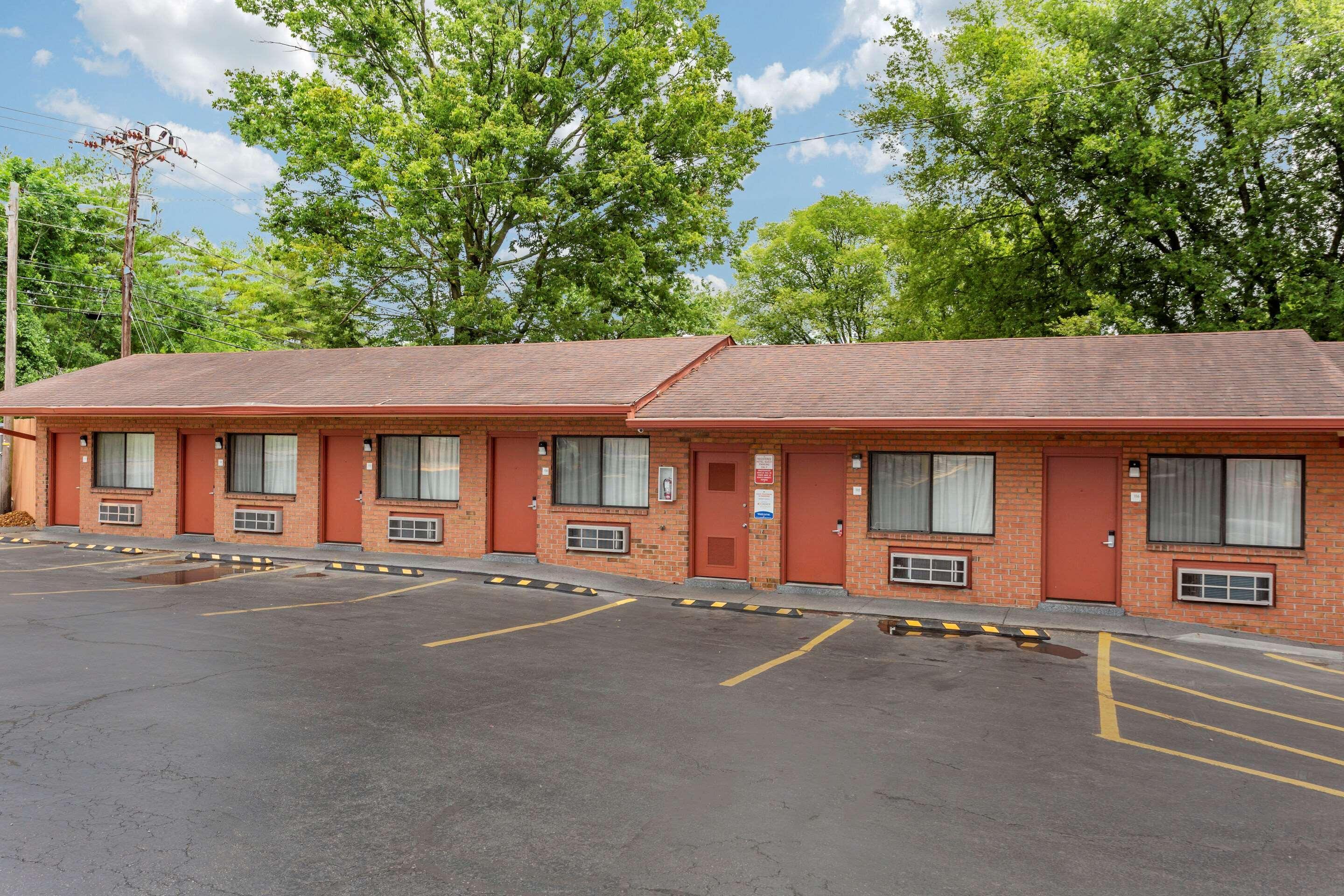 Econo Lodge Nashville North - Opryland Екстер'єр фото