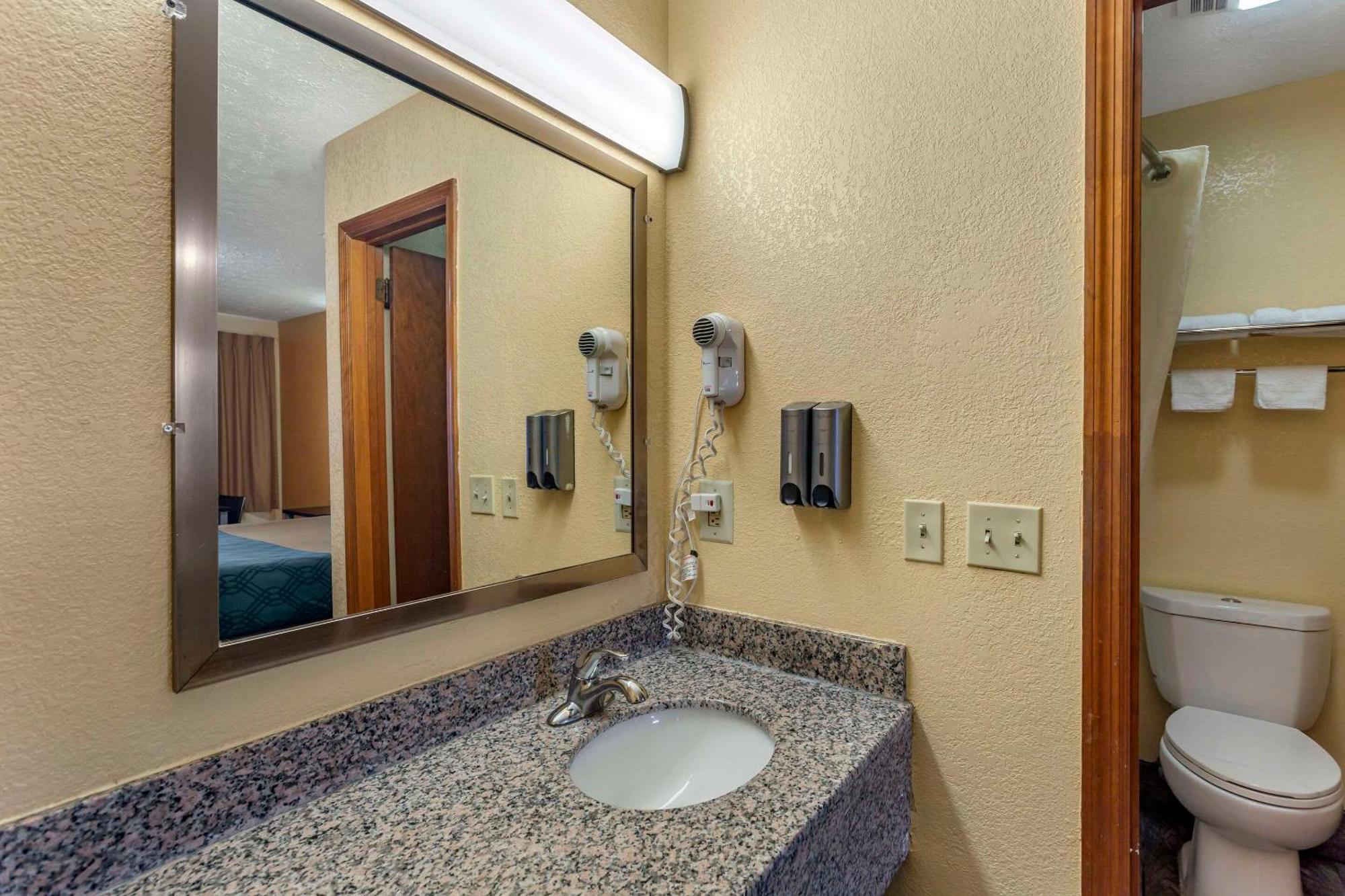 Econo Lodge Nashville North - Opryland Екстер'єр фото